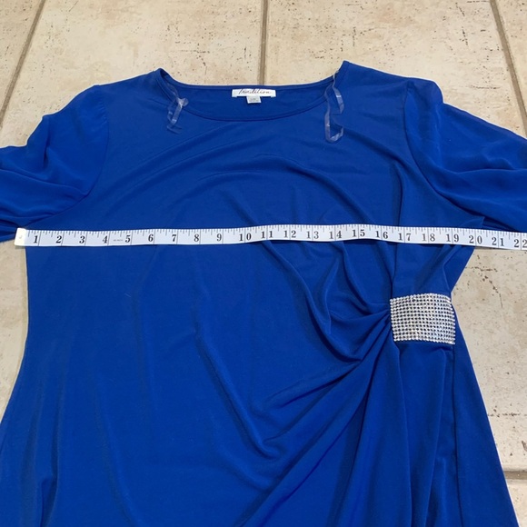 Tradition Royal Blue Bell Sleeve Blouse with Embellished Clasp, Size L/G (16-18) - Picture 5 of 7